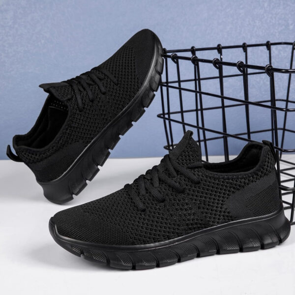 Men's Lightweight Running Shoes Slip On Walking Tennis Gym Shoes Fashion Sneakers