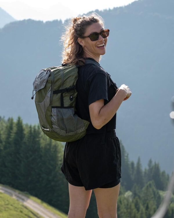 WATERFLY Lightweight Packable Hiking Backpack: 30L Foldable Travel Daypack Ultralight Camping Day Pack for Woman Man