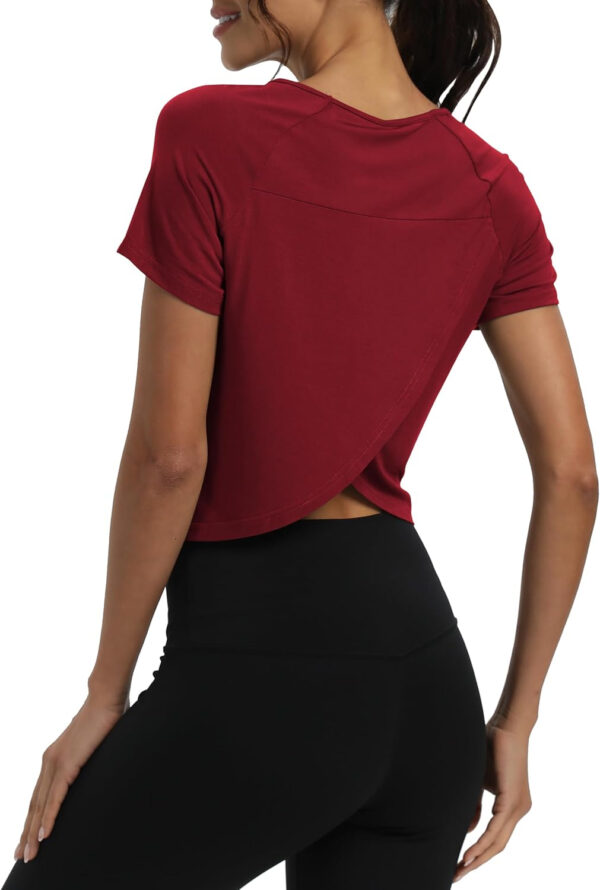 689a2219df1439def83a0620b507aac5b44011f666ea6100a1838.jpg Mippo Workout Tops for Women Cropped Split Back Athletic Gym Exercise Shirts Loose Fit