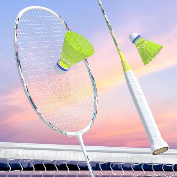 689a467bdc0d8325a08de7f3792013a4bae8a00425ca32072061b.jpg Professional Carbon Fiber Badminton Rackets Badminton Racquet for Backyards Gym