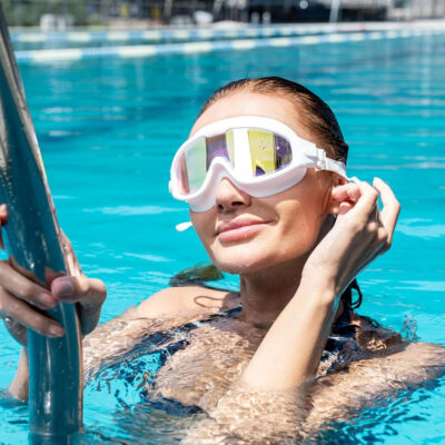 689a4c9d6d7a29381af5d7d7de65a1a5383b38db76fc0cb5e90c6.jpg Swim Goggles, Wide View Clear View Swimming Goggles for Adult, Anti-Fog UV Protection No Leak Vision Pool Goggles
