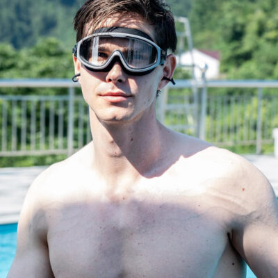689a4ca51c21834da5476f570d694072ed8d1c1998f2acea17a70.jpg Swim Goggles, Wide View Clear View Swimming Goggles for Adult, Anti-Fog UV Protection No Leak Vision Pool Goggles