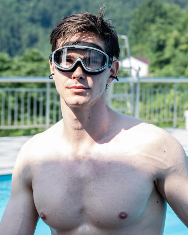 689a4ca51c21834da5476f570d694072ed8d1c1998f2acea17a70.jpg Swim Goggles, Wide View Clear View Swimming Goggles for Adult, Anti-Fog UV Protection No Leak Vision Pool Goggles
