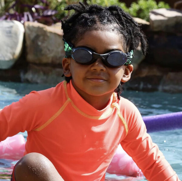 689a4e75ca83c0f786bc0595cf9e36acbd0f005a057b3726acbc6.jpg Splash Place SWIM GOGGLES with Fabric Strap - Adult & Kids Swim Goggles - BLUES & GREENS