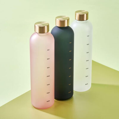 689acd3e7b3e4bcdab3d56a38503c6add61a97a98c66ade52073c.jpg Plastic Water Bottle 32 Oz, Slim Water Bottle With Time Marker, 1 Liter Large Capacity Time Marked Cute Water Bottles for Women Men Fitness,Office and Outdoor Sports