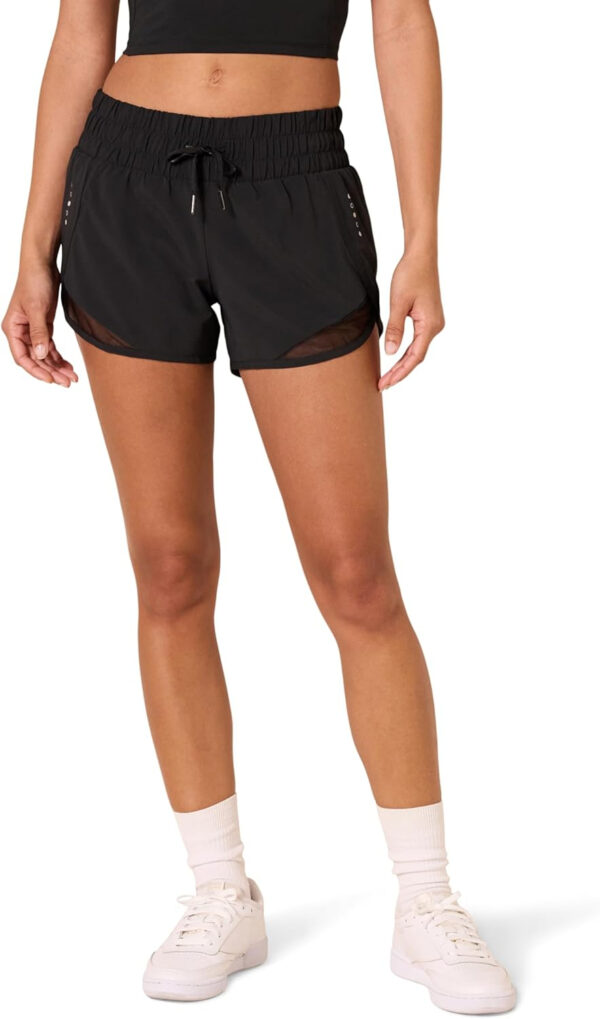 689ae4b0566569e3d898ea4e30bc37b4557849a736e09a94beef1.jpg Amazon Essentials Women's Regular-Fit Athletic Ruched Waistband Woven Running Short
