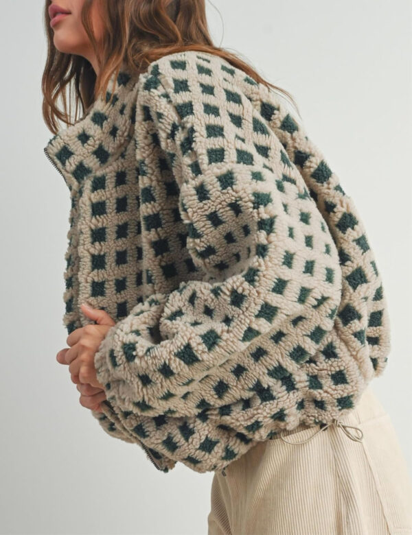 Esmeling Women’s Long Sleeve Cropped Sherpa Fleece Plaid Jacket Casual Chunky Teddy Fleece Outerwear