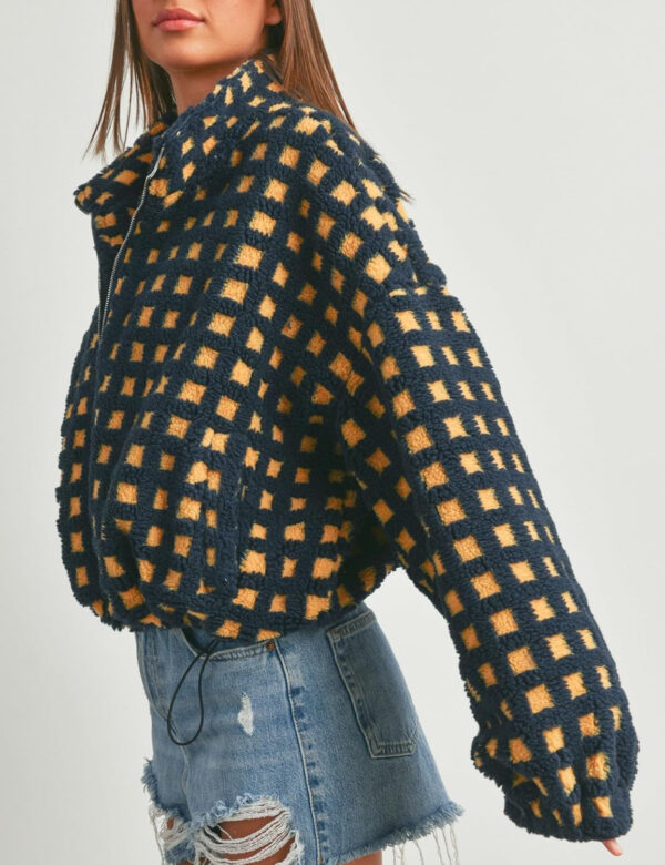 Esmeling Women’s Long Sleeve Cropped Sherpa Fleece Plaid Jacket Casual Chunky Teddy Fleece Outerwear