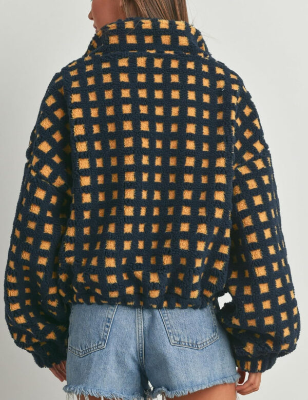 Esmeling Women’s Long Sleeve Cropped Sherpa Fleece Plaid Jacket Casual Chunky Teddy Fleece Outerwear