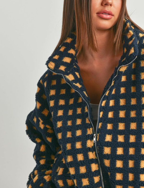 Esmeling Women’s Long Sleeve Cropped Sherpa Fleece Plaid Jacket Casual Chunky Teddy Fleece Outerwear