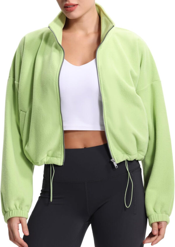 THE GYM PEOPLE Women's Fleece Cropped Jacket Full Zip Stand Collar Workout Short Sherpa Coats with Pockets Drawstring Hem