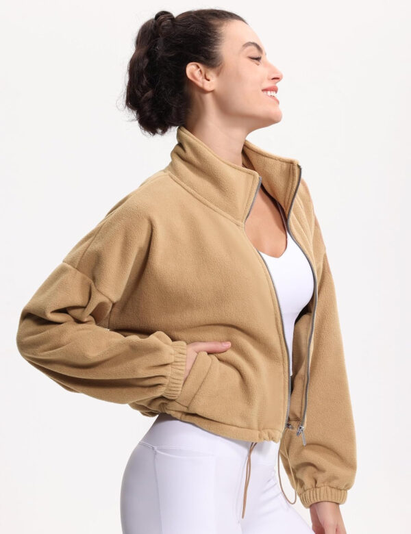 THE GYM PEOPLE Women's Fleece Cropped Jacket Full Zip Stand Collar Workout Short Sherpa Coats with Pockets Drawstring Hem