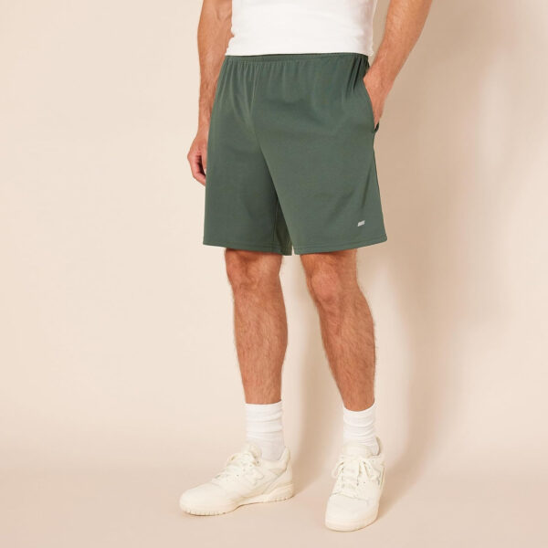 689b292993221fc9e7da931f372735ee795f92c5b50150281679b.jpg Amazon Essentials Men's Performance Tech Loose-Fit Shorts (Available in Big & Tall), Pack of 2