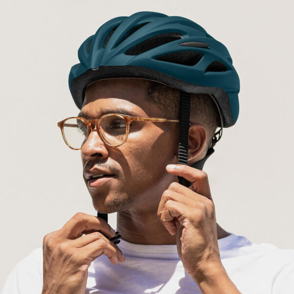 689b4c6e542c6e43e1987b61896d3f9dc21a43a4ad634a6774cb7.jpg Retrospec Silas Adult Bike Helmet with Light for Men & Women - Lightweight, Comfortable