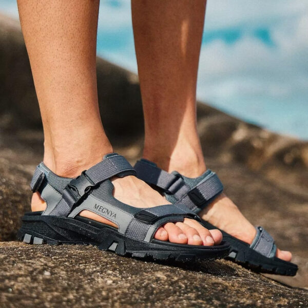 689b5a482057dec6b5254c1d3b23bf18c2f6d7163b665469b41f6.jpg MEGNYA Mens Comfortable Walking Sandals, Soft Sports Hiking Sandals with Three Adjustable Hook And Loop Straps, Casual Beach Athletic Sandals for Outdoor Active Camping