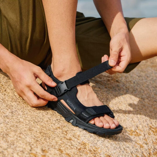 689b5a55cf0328828f678d3fa78dc3added32c6790b478a93a950.jpg MEGNYA Mens Comfortable Walking Sandals, Soft Sports Hiking Sandals with Three Adjustable Hook And Loop Straps, Casual Beach Athletic Sandals for Outdoor Active Camping