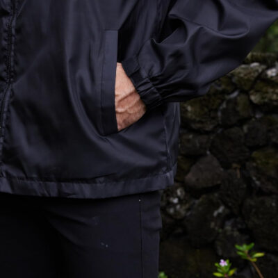 689c84e3ef737af329f9559e2a28bf39fb48a33dd04a54c9db3f6.jpg Mens Lightweight Windbreaker Waterproof Rain Jacket with Removable Hood